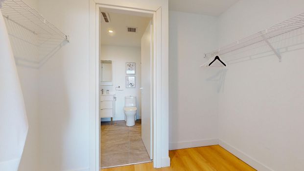 1001 Lucien-L'Allier, Montréal, QC - Photo 1