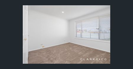 MODERN COMFORT IN A CONVENIENT LOCATION! - Photo 4