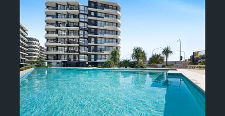 STUNNING APARTMENT IN BEAUTIFUL HOPE ISLAND LOCATION - Photo 5