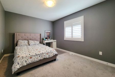 For Lease - 59 Robertson Road, Hamilton, Ontario - Photo 5