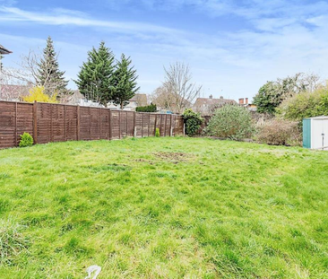 Pembroke Crescent - Photo 6