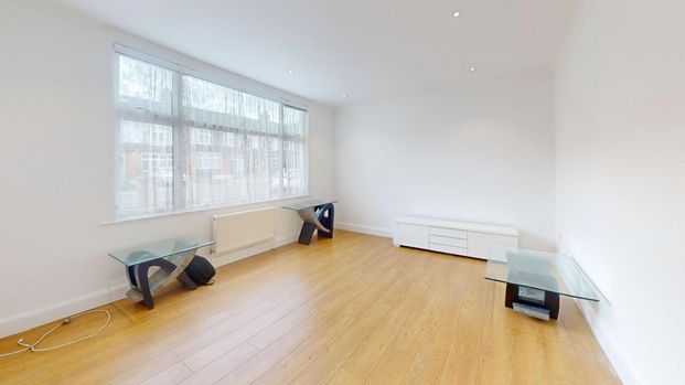 5 bedroom terraced house to rent - Photo 1