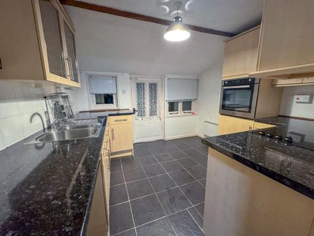 2 bedroom terraced house to rent - Photo 5