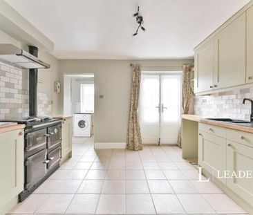 3 bedroom cottage to rent - Photo 2