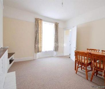 3 bedroom property to rent in Plymouth - Photo 1