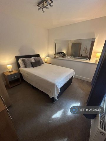 1 bedroom in a house share to rent - Photo 4