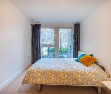 Room in a Shared Flat, Copenhagen Court, SE8 - Photo 5