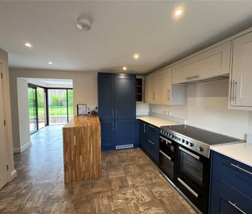 3 bedroom semi-detached house to rent - Photo 6