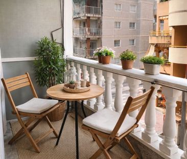 Alquiler de piso en Calle Báltico, 48 - Photo 1