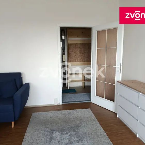 Pronájem 3+1 Budovatelská ulice, JS Zlín - Fotografie 1