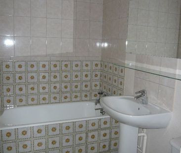 Location Appartement 1 pièce 26m² - Photo 3