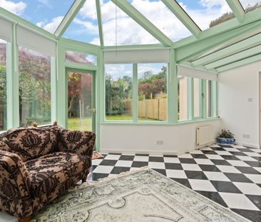 4 bedroom detached house to rent - Photo 2