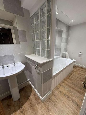 Downend Road, BS16 - Photo 5