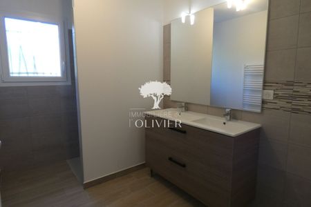 Maison individuelle vide avec jardin - Photo 2