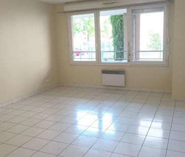 T2 VILLEURBANNE - Photo 1