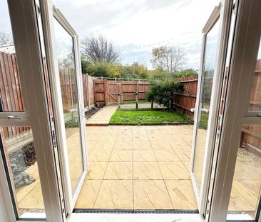 3 bedroom terraced house to rent - Photo 6