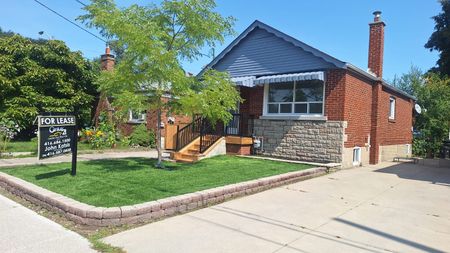 For Lease - 113 Lankin Boulevard, Toronto, Ontario - Photo 2