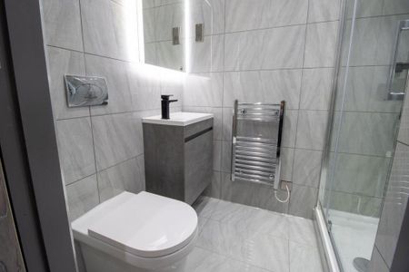 1 bedroom in a house share to rent - Photo 5