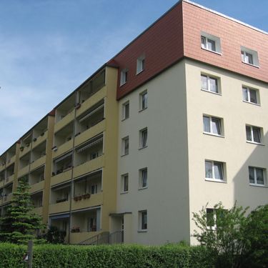 Gemütliche Wohnung mit Südbalkon und Blick in den grünen Innenhof - Photo 1