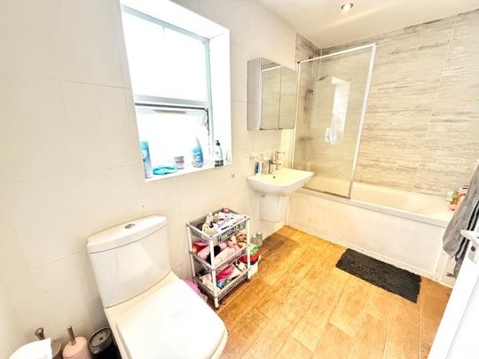 5 bedroom house to rent - Photo 1