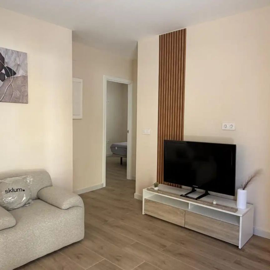 Piso de alquiler en Calle Juan de Garay, 2, Oliveros - Altamira - Photo 1