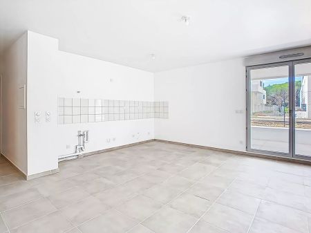 Appartement Marseille 4 pièce(s) de 76m2 - Photo 2