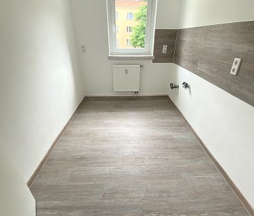 Wir renovieren für sie! Helle 3-Raumwohnung mit Balkon - Photo 5