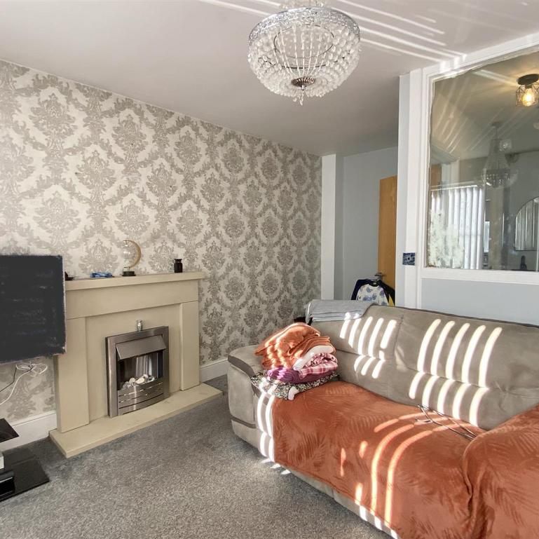 3 bedroom townhouse to rent - Photo 1