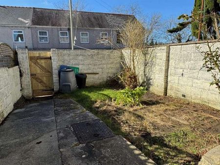 Cemetery Road, Bridgend, CF31 - Photo 2