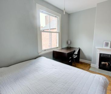 4 bedroom terraced house to rent - Photo 3