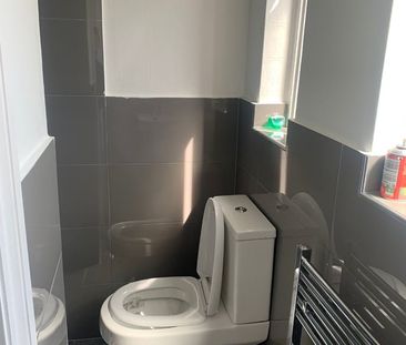 Room in a Shared House, Endersleigh Gardens, NW4 - Photo 4