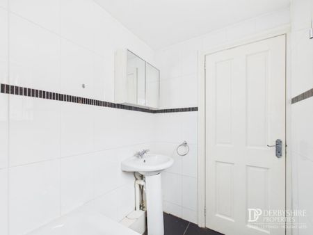 2 Bedroom Terraced House - Photo 3