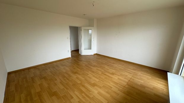 Großzügige 4-Zimmer-Wohnung mit Weitblick - Photo 1