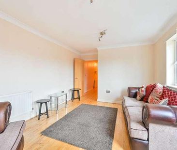 High Road, Harrow Weald, HA3 - Photo 2