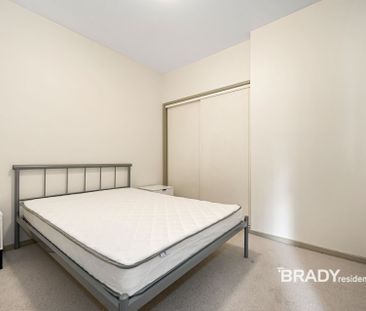 1207/270 King Street, Melbourne - Photo 3