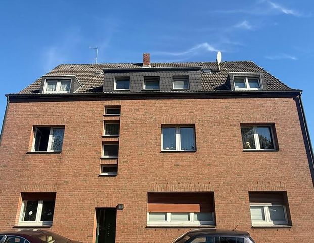 vermieten 1,5-Zimmer Dachgeschosswohnung – ca. 42 m² – renoviert - Foto 1