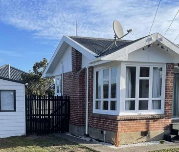 Sunny 1 bed home in Burwood - Photo 4