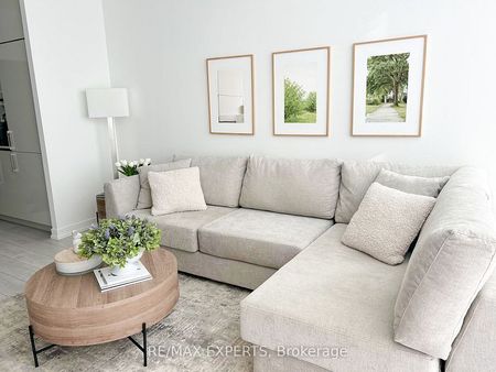 For Lease - 9 Buttermill Avenue Unit# TH05, Vaughan, Ontario - Photo 3