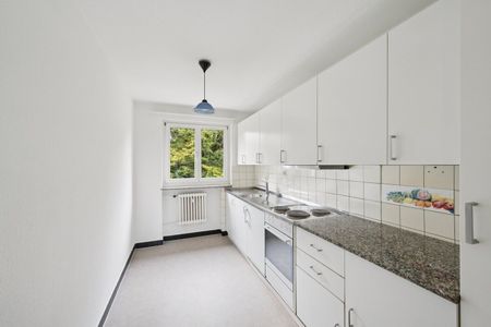 APPARTEMENT CONFORTABLE À L’EMPLACEMENT CENTRAL - Photo 3