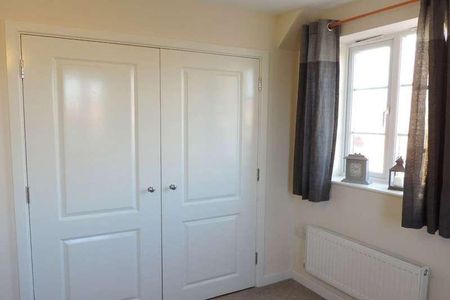 Rm, Stonewort Avenue, Hampton, P, PE7 - Photo 4