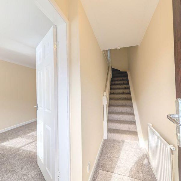 3 bedroom semi-detached house to rent - Photo 1