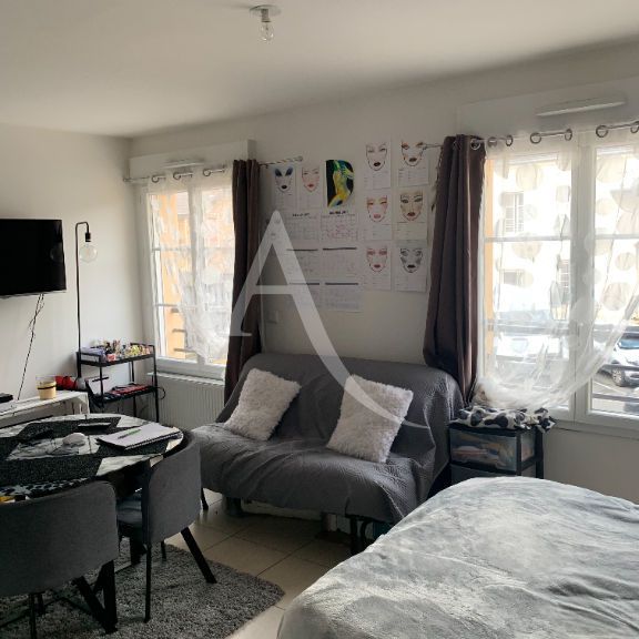 Location Appartement 1 pièce 26m² - Photo 1