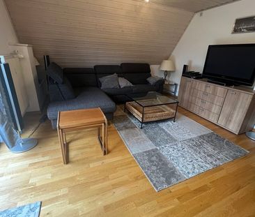 Sehr schön ausgestattete 3-Zimmer- Wohnung in Nürnberg-Stein - Photo 2