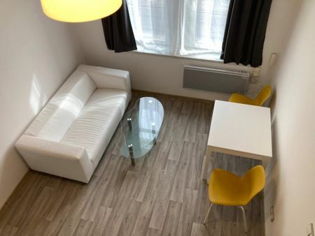 Pronájem bytu 1+kk 27 m2 - Fotografie 2
