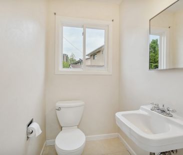 For Lease - 1391 Claymor Avenue, Mooneys Bay - Carleton Heights and... - Photo 6