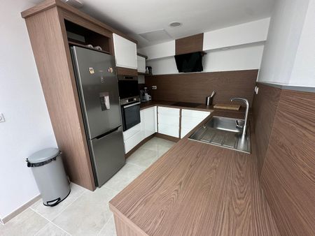 Location Maison 2 pièces 73m² CHERBOURG-EN-COTENTIN 50100 - Photo 5