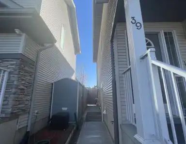 Cozy brand new 1 bedroom basement suite | 39 Cranberry Green Southeast, Calgary - Photo 1