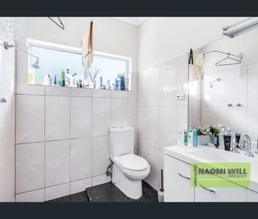 Large, solid brick secure home available soon. Enquiries via EMAIL ... - Photo 6