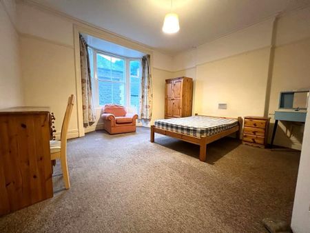 8 bedroom house to rent - Photo 4