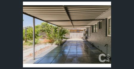 Calista Charmer - Photo 4